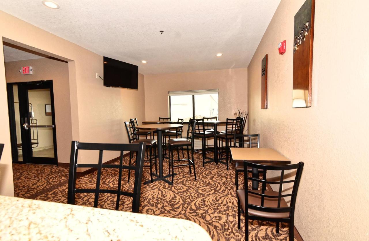 Cobblestone Inn & Suites - Clarion Kültér fotó